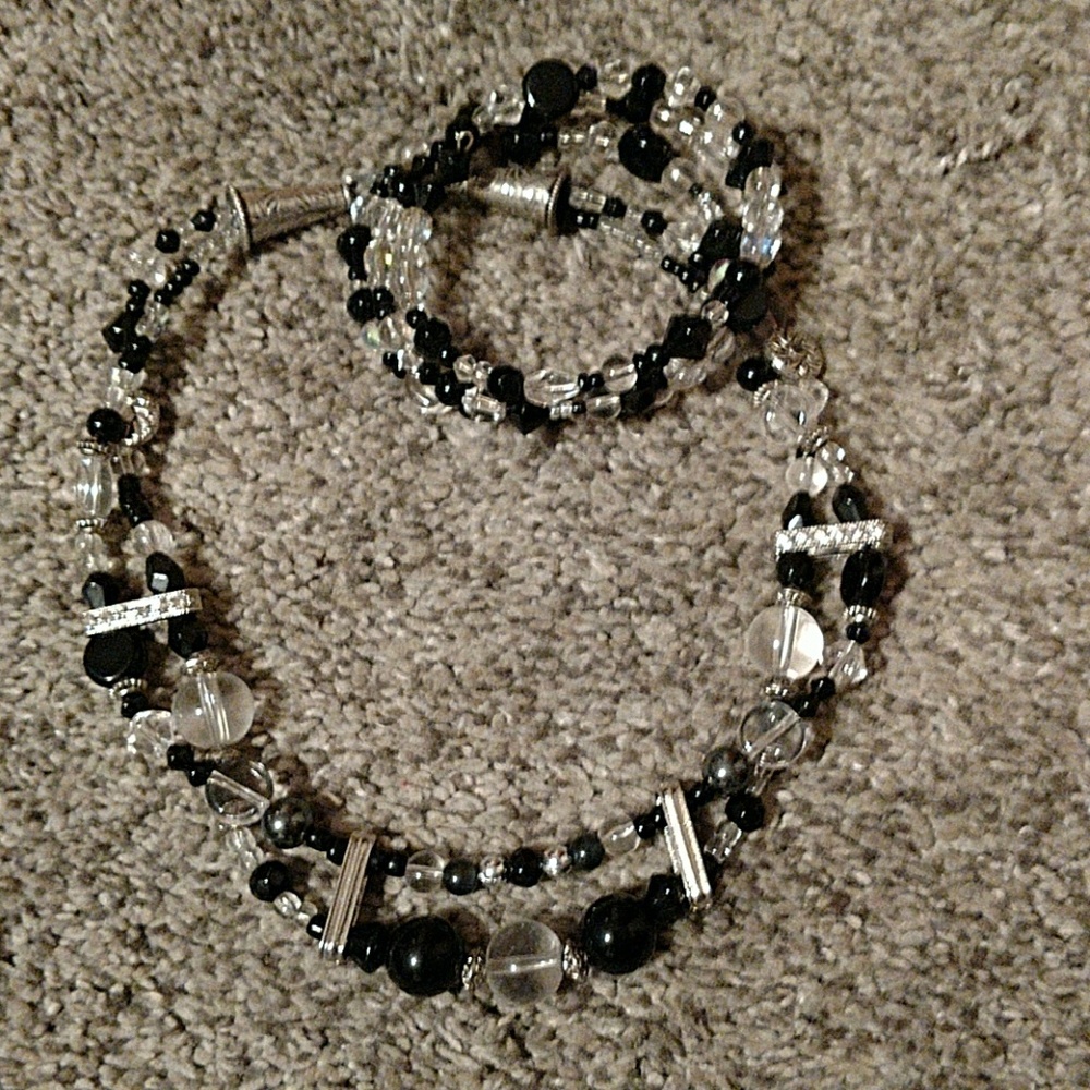 SLD white-black/multi bead chocker & wrap bracelet